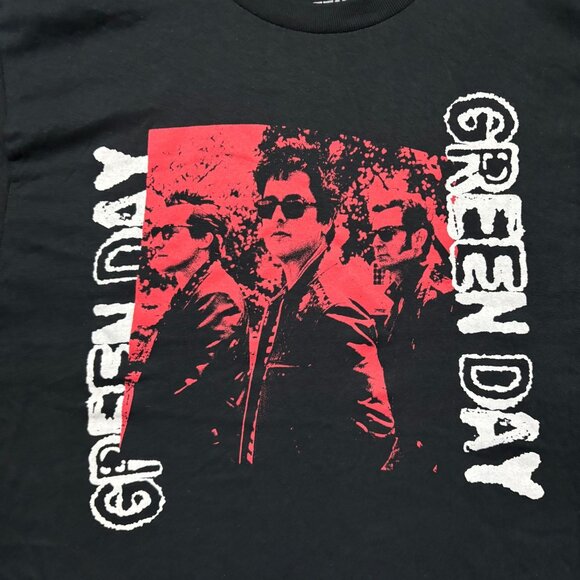 Green Day Punk T-Shirt Size Medium - Picture 2 of 4